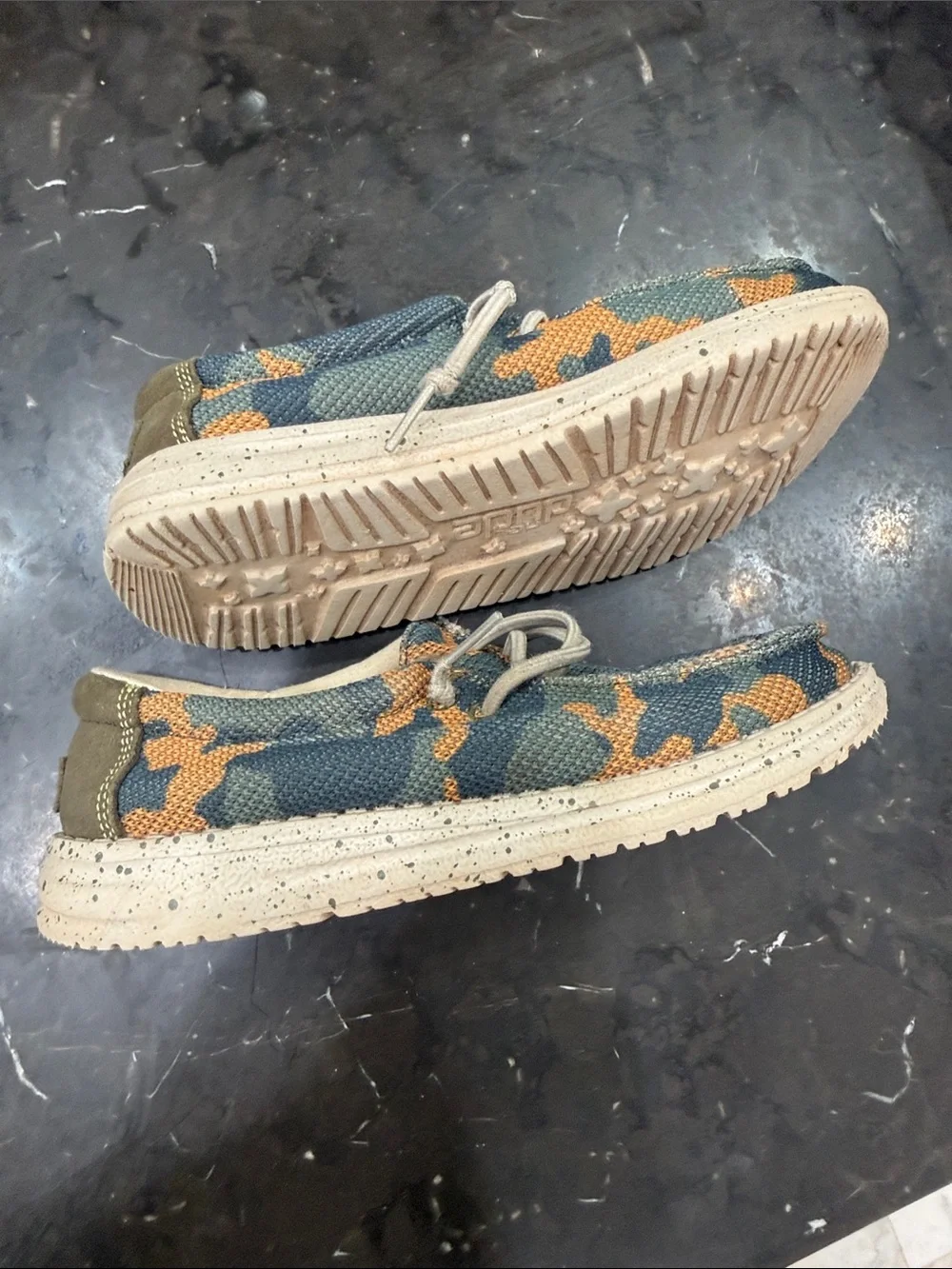 Hey Dude Boys Wally Canvas Slip-On Shoes in Camo - Size Y1-L2